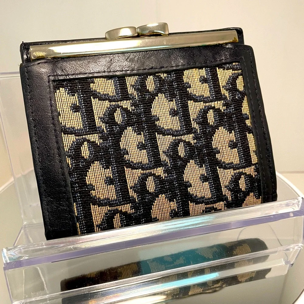 Dior trotter wallet
